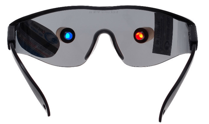Naočale za trenere s LED emiterima za poboljšanje vida
